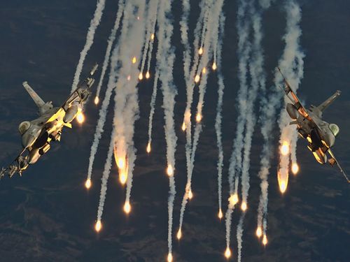 F16-flares.jpg