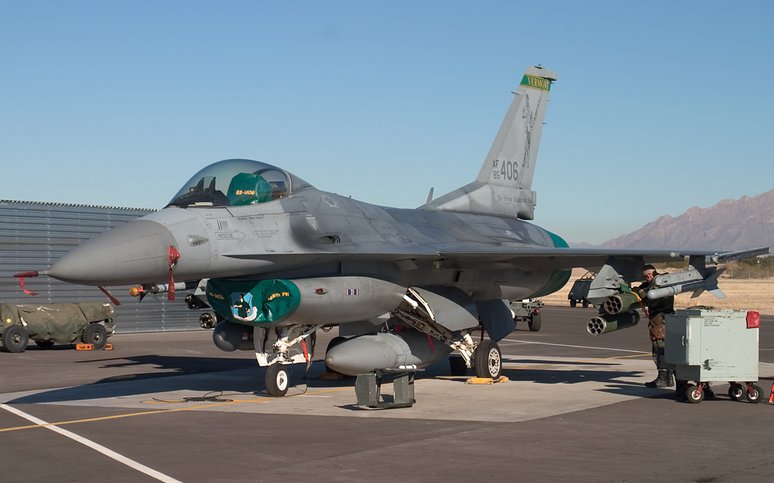 F16-Rockets.jpg