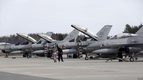 F16-ramp.jpg